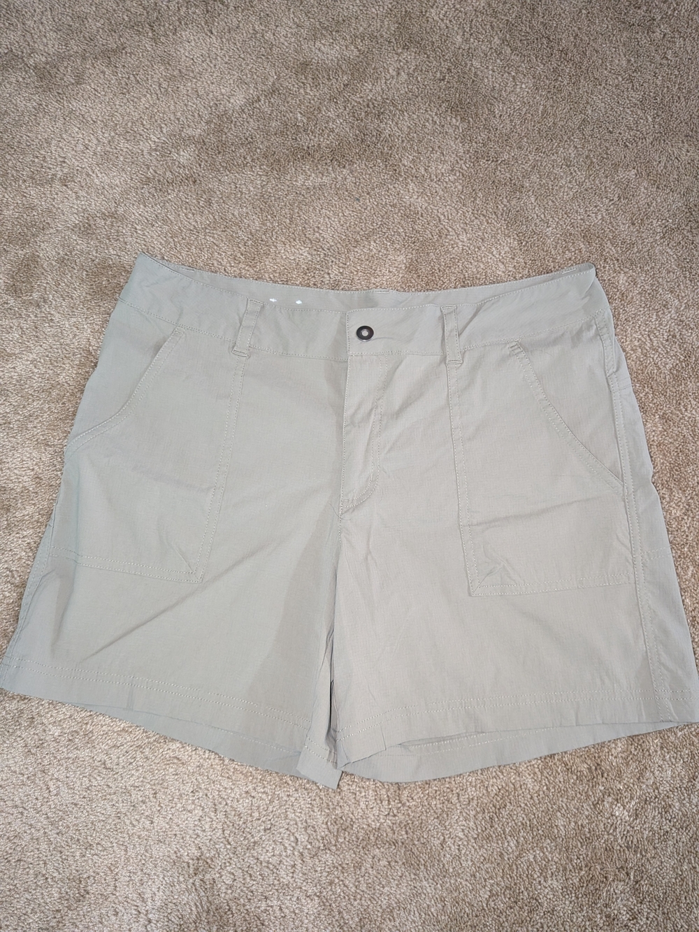 Columbia Women's Light Tan Outdoor Utility Shorts